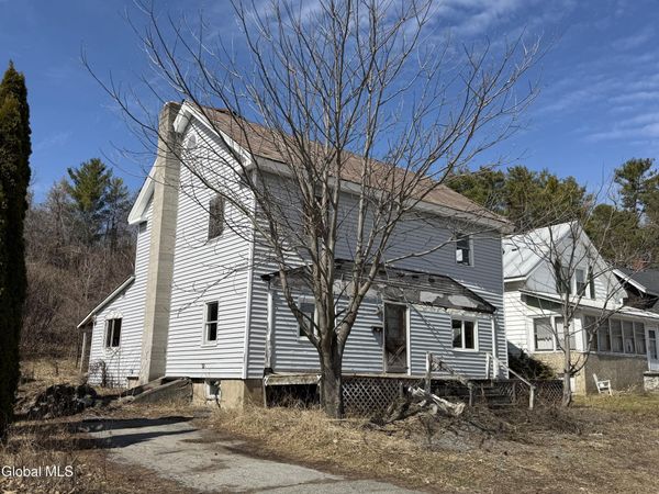 5 Waldo Place, Port Henry, NY 12974