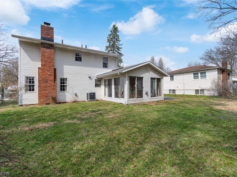 525 Narragansett Drive , Tallmadge, OH 44278 Photo 3