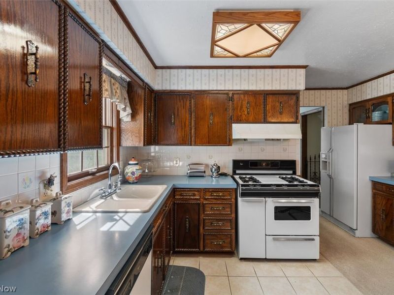 525 Narragansett Drive , Tallmadge, OH 44278 Photo 9