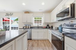 113 Adelphia Rd. photo 4