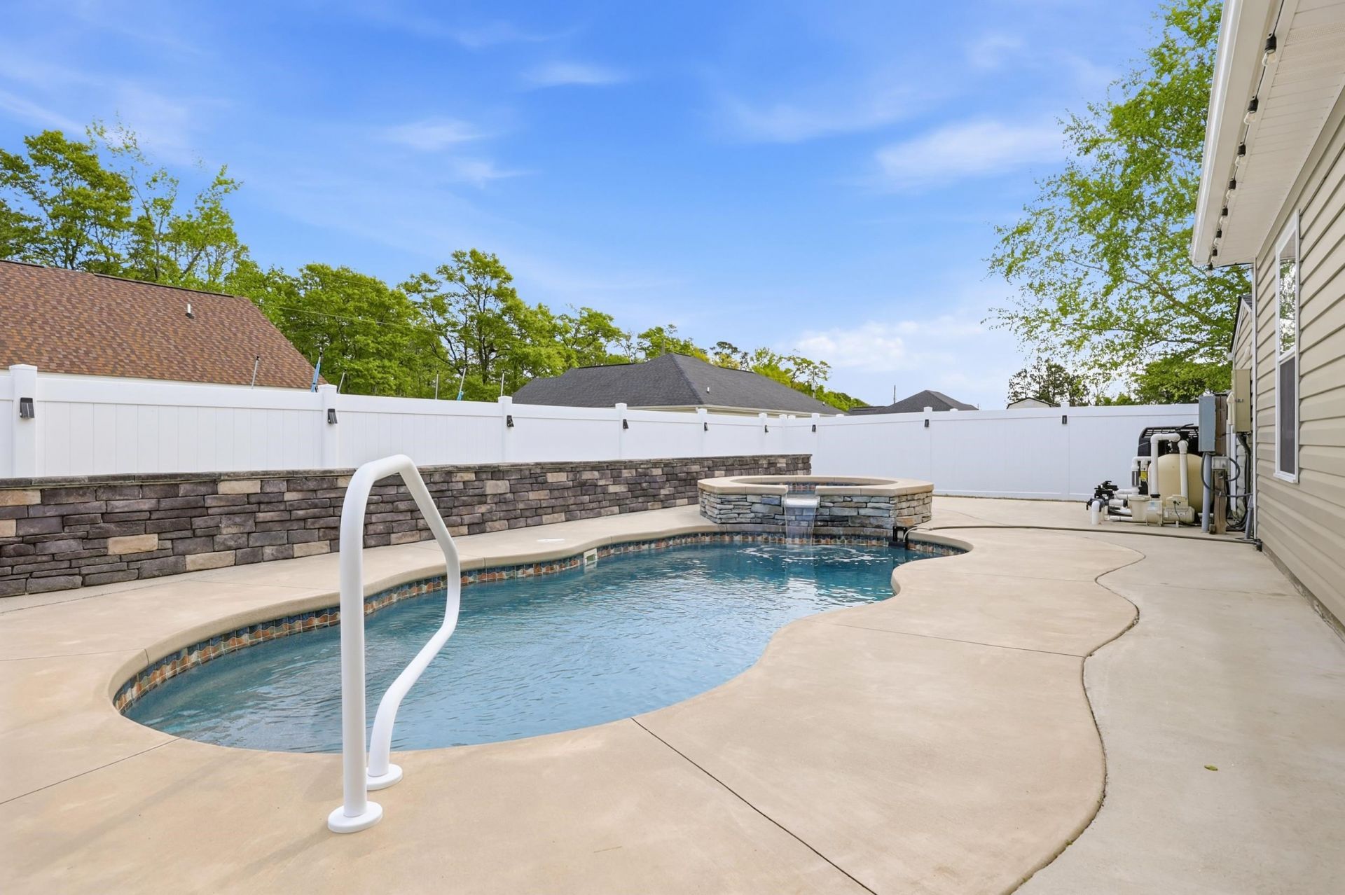 113 Adelphia Rd. Photo 23