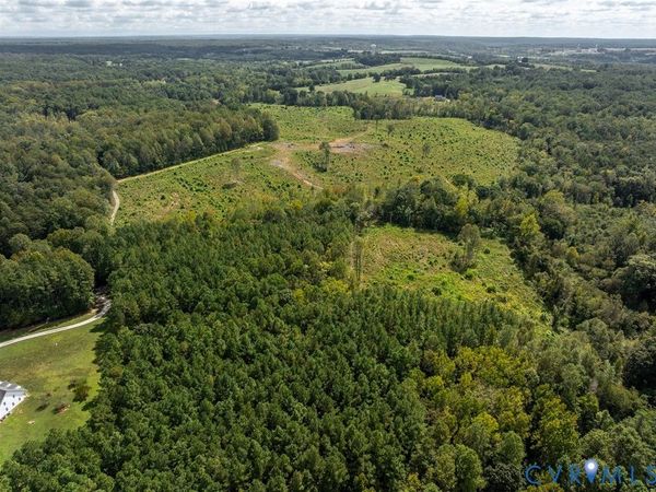 2210 Denver Lane , Maidens, VA 23102