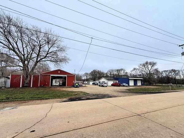 2570 N WCF & N Drive, Waterloo, IA 50703