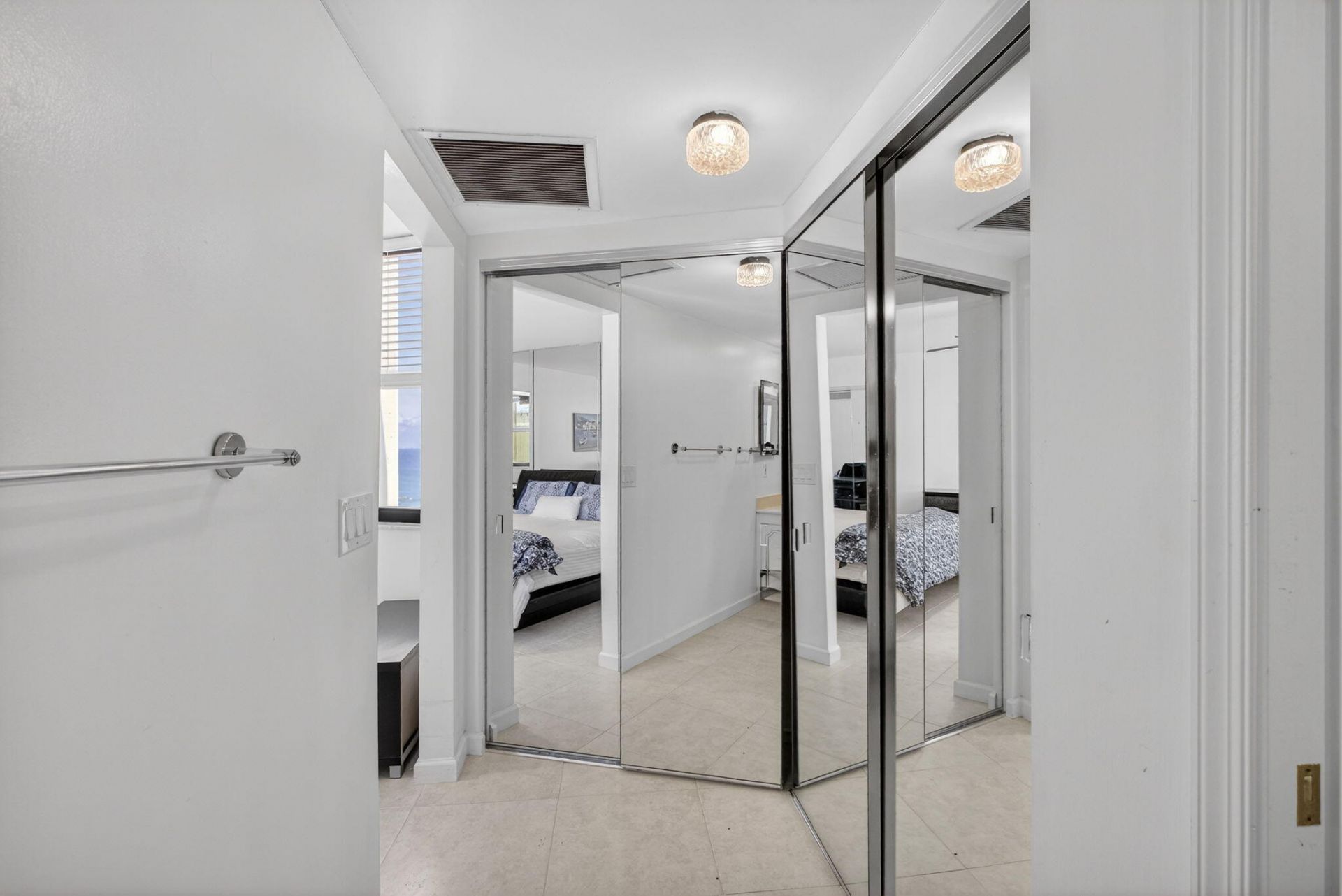 2800 N Ocean Drive, Unit B24d, Singer Island, FL 33404 Photo