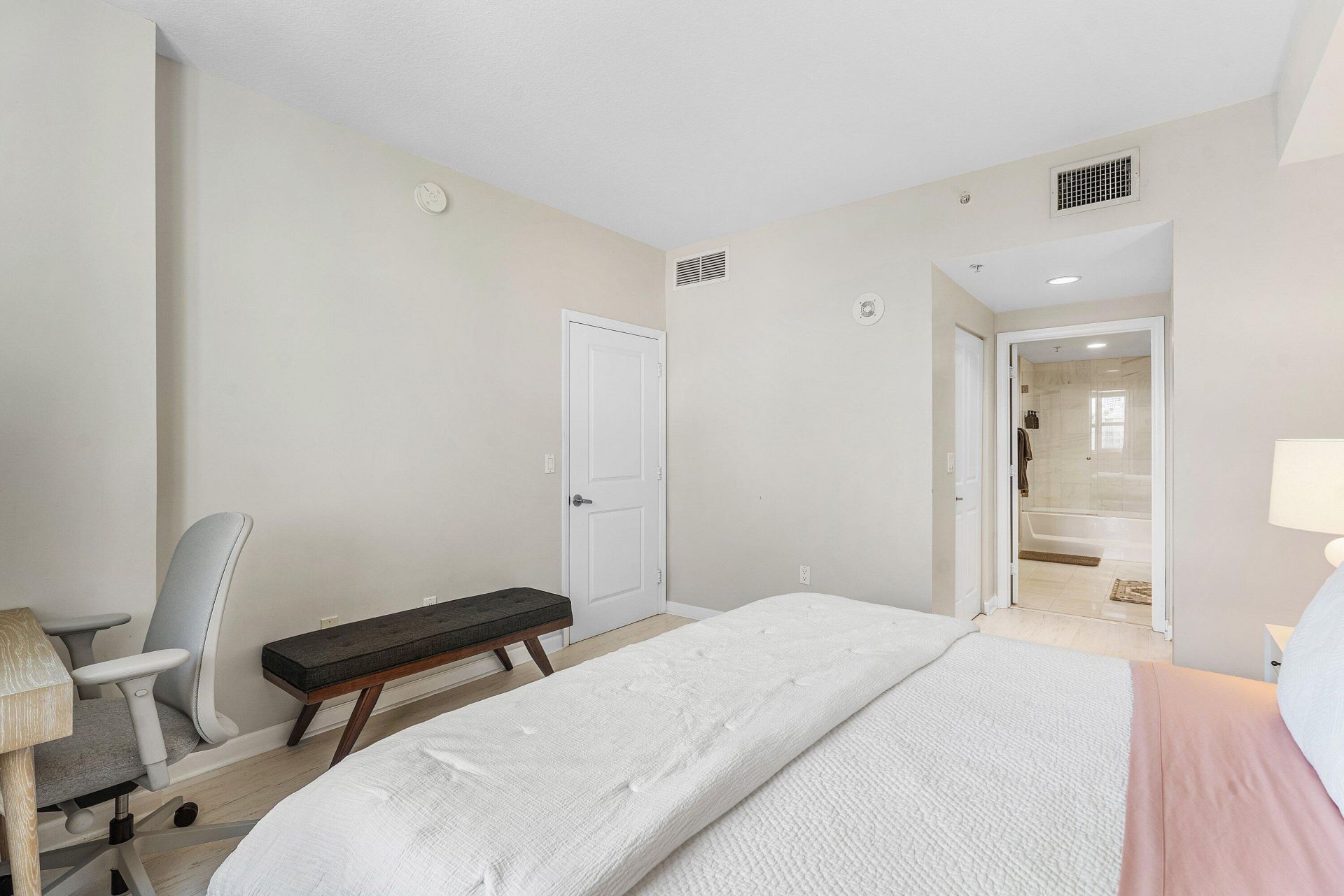 480 Hibiscus Street, Unit 607, West Palm Beach, FL 33401 Photo