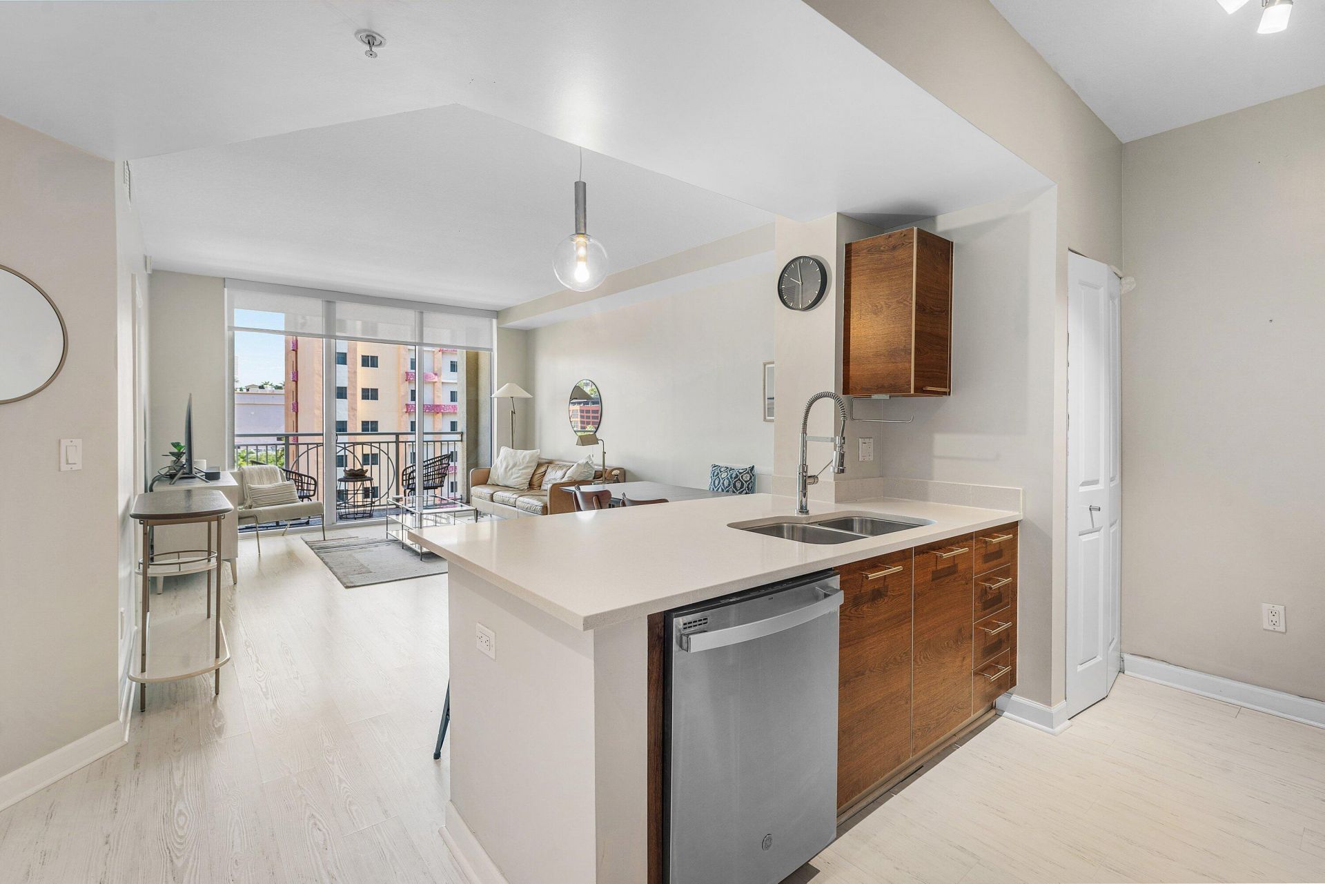 480 Hibiscus Street, Unit 607, West Palm Beach, FL 33401 Photo