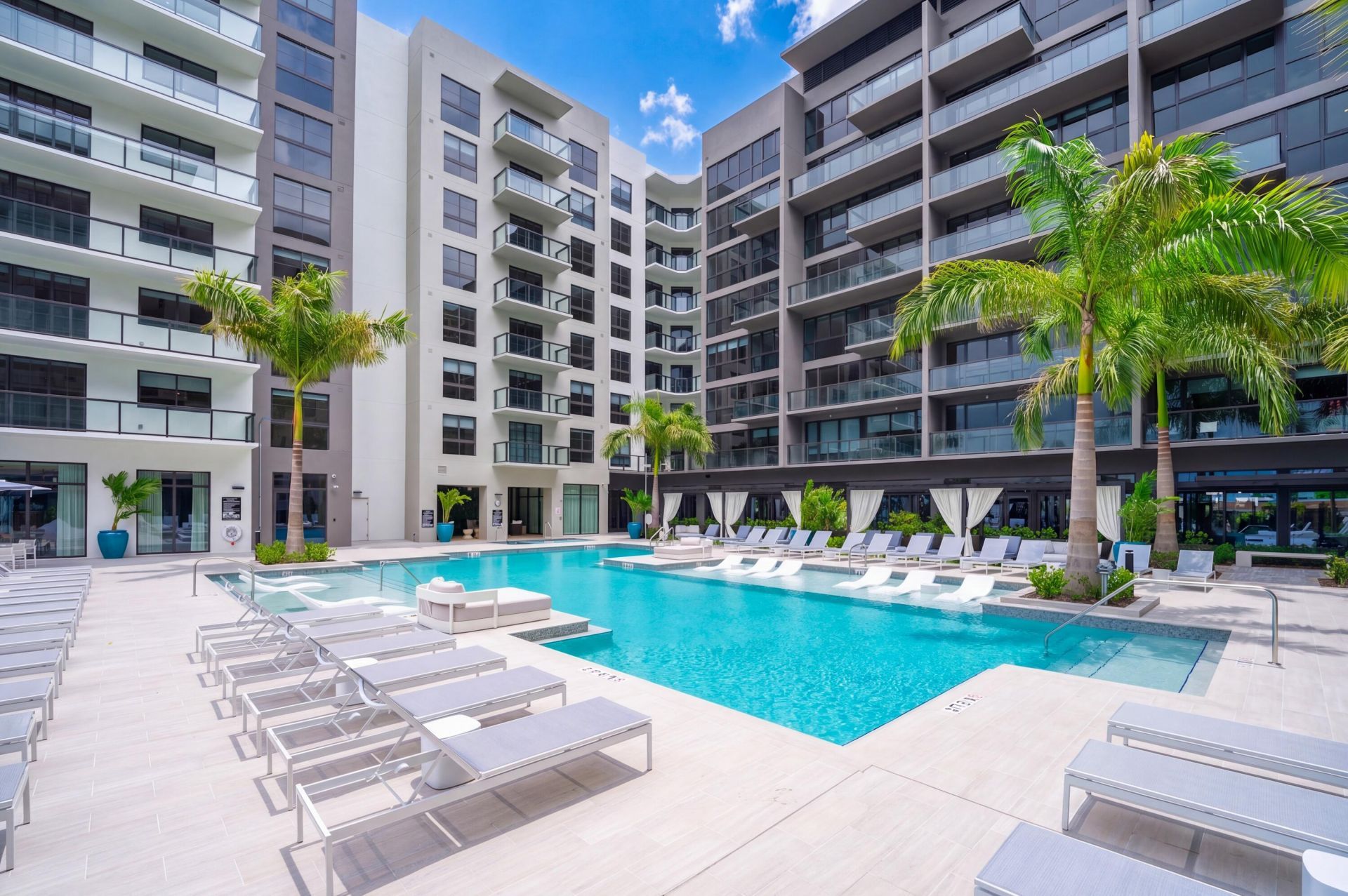 1650 NE 124th Street, Unit 716, North Miami, FL 33181 Photo