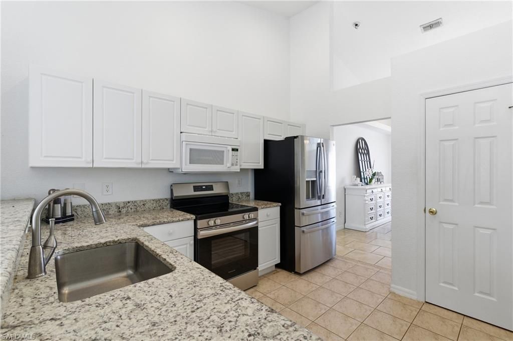 2105 SW 29th Ter, Cape Coral, FL 33914 Photo