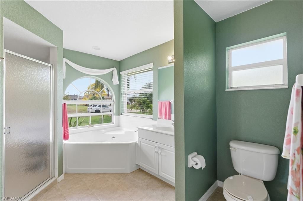 2105 SW 29th Ter, Cape Coral, FL 33914 Photo