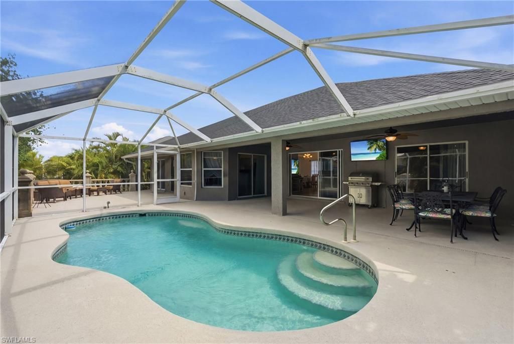 2105 SW 29th Ter, Cape Coral, FL 33914 Photo