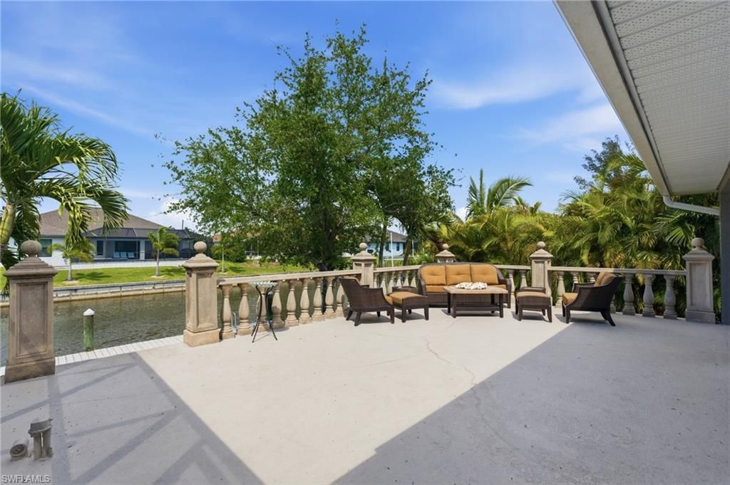 2105 SW 29th Ter, Cape Coral, FL 33914 Photo