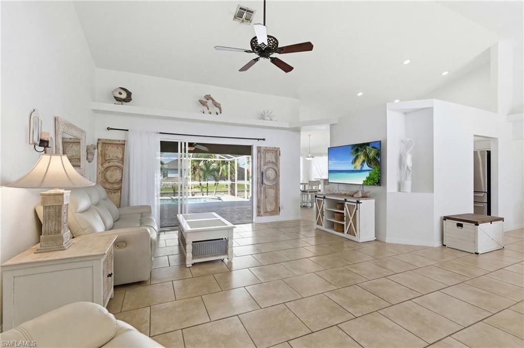 2105 SW 29th Ter, Cape Coral, FL 33914 Photo