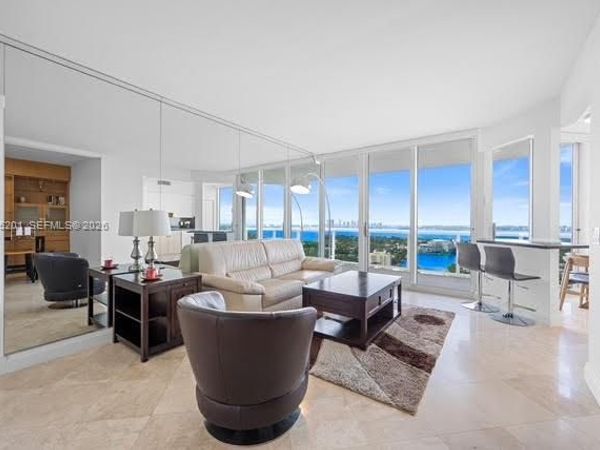 4779 Collins Ave , Unit 3206, Miami Beach, FL 33140