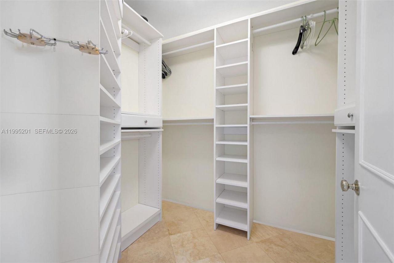 4779 Collins Ave , Unit 3206, Miami Beach, FL 33140 Photo