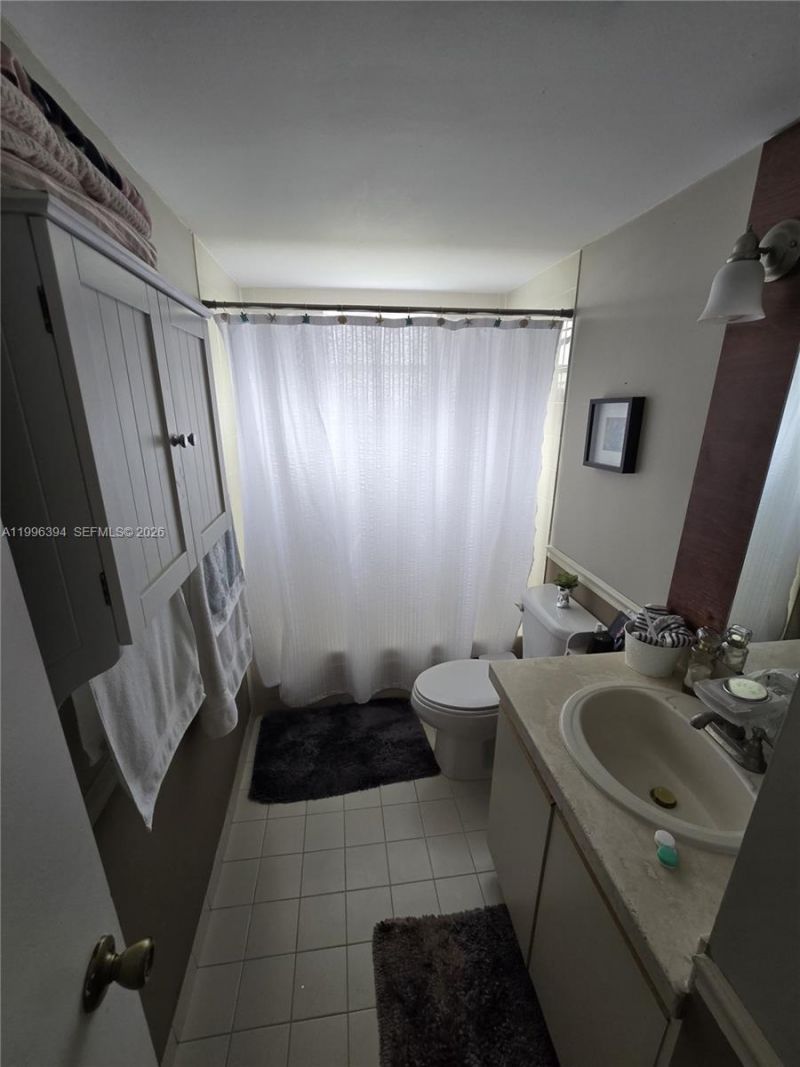 7010 NW 173rd Dr, Unit 1901, Hialeah, FL 33015 Photo