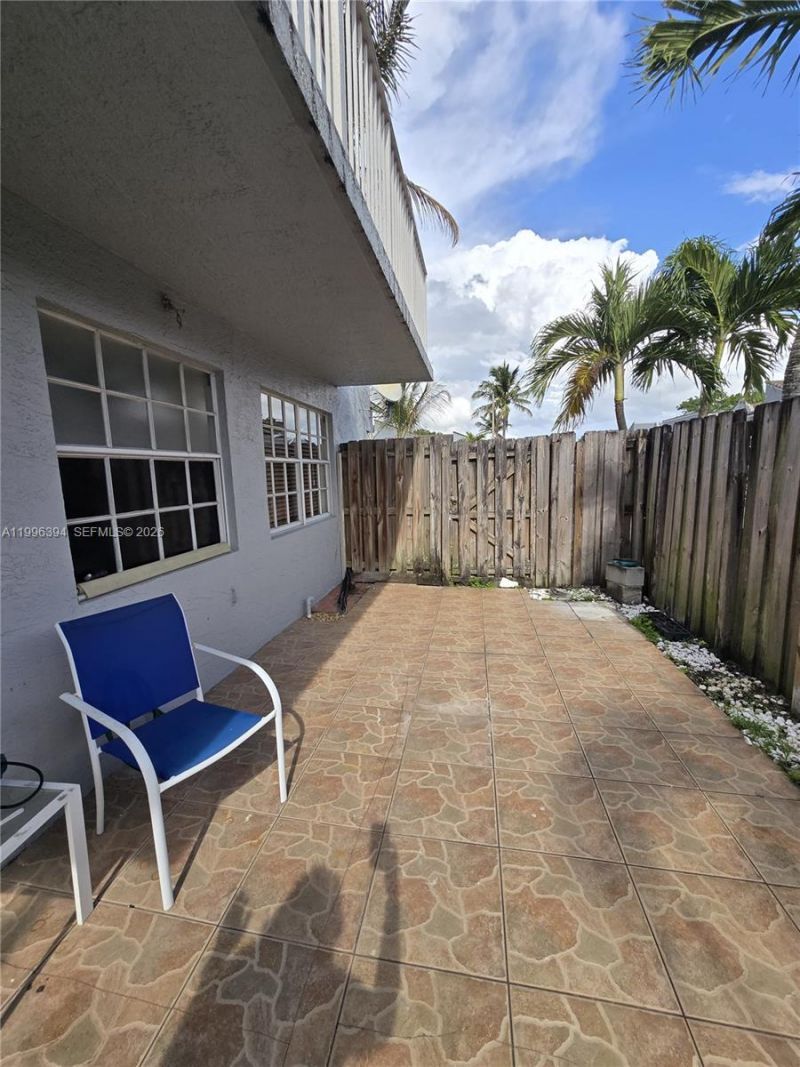7010 NW 173rd Dr, Unit 1901, Hialeah, FL 33015 Photo