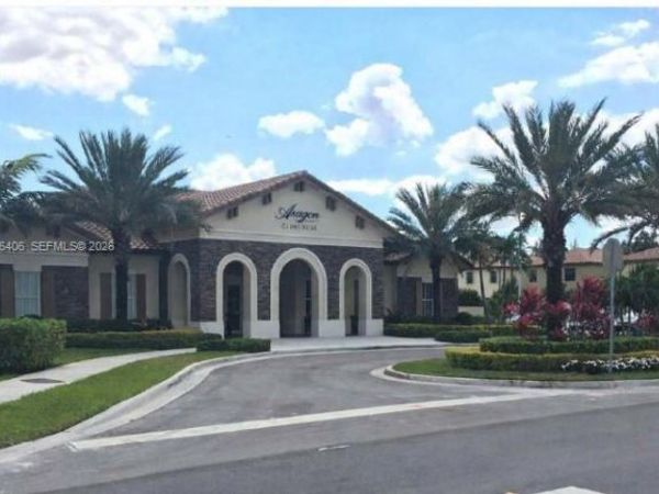 8869 W 35th Ave, Unit 8869, Hialeah, FL 33018