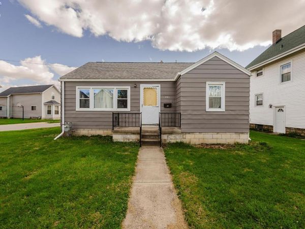 241 Hall Street, Tiffin, OH 44883