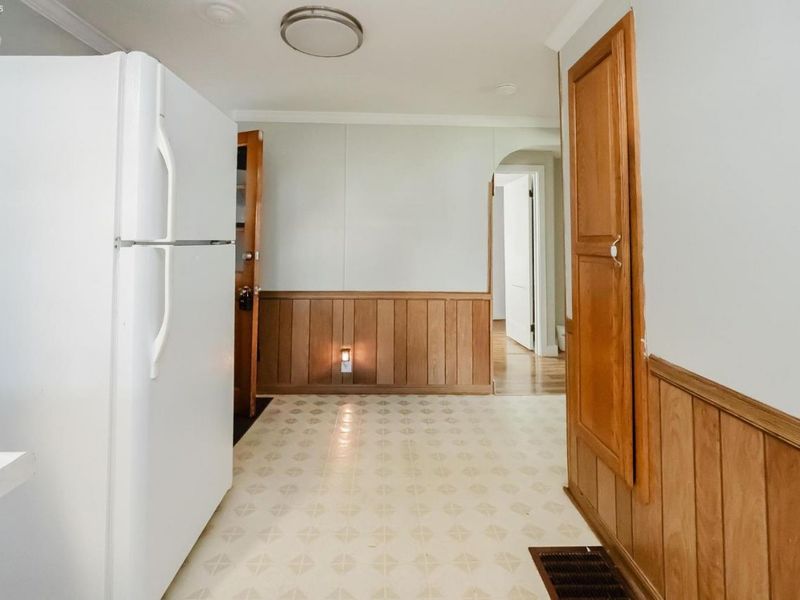 241 Hall Street, Tiffin, OH 44883 Photo 8