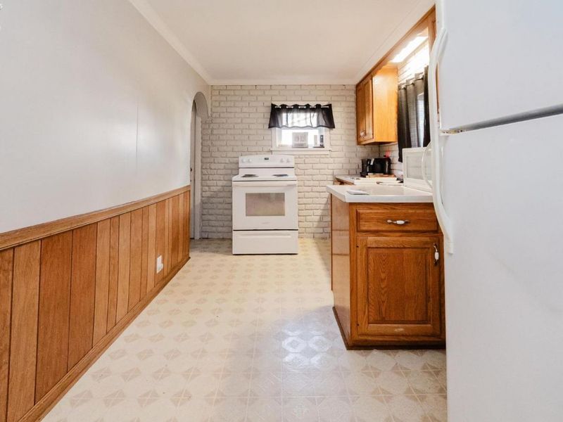 241 Hall Street, Tiffin, OH 44883 Photo 9