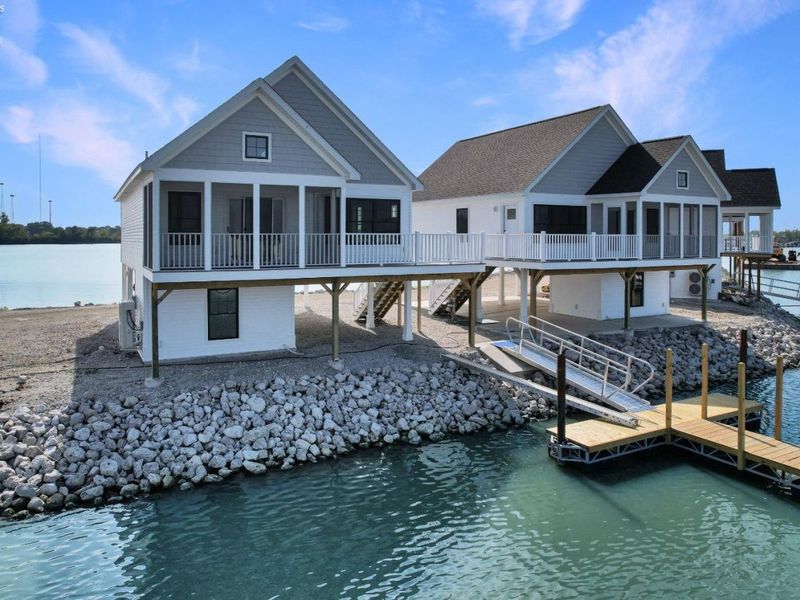 545 W Lakeshore Drive, Unit 11, Port Clinton, OH 43452 Photo 1