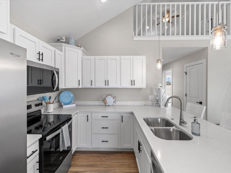 545 W Lakeshore Drive, Unit 11, Port Clinton, OH 43452 Photo 11