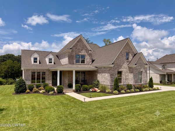 125 Westhaven Place, Jackson, TN 38305