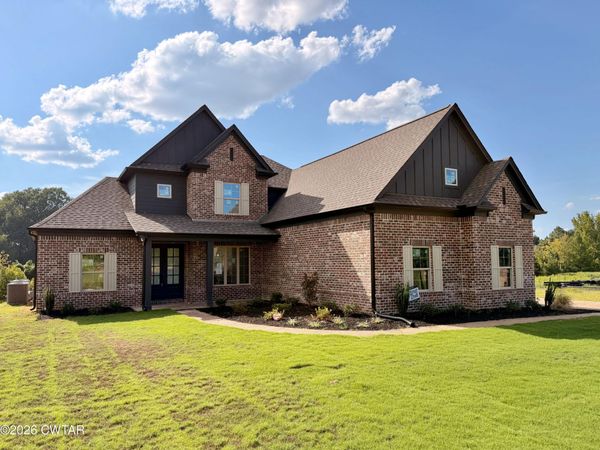 141 Westhaven Place, Jackson, TN 38305