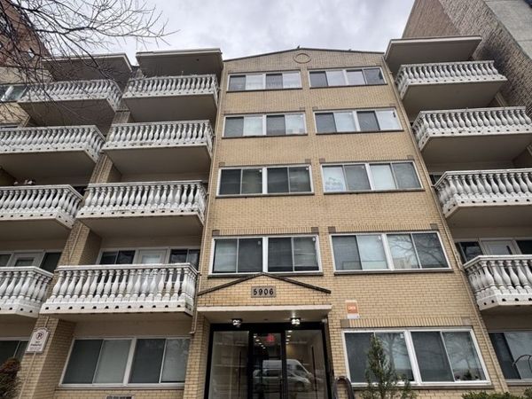 5906 N Sheridan Road , Unit 4F, Chicago, IL 60638