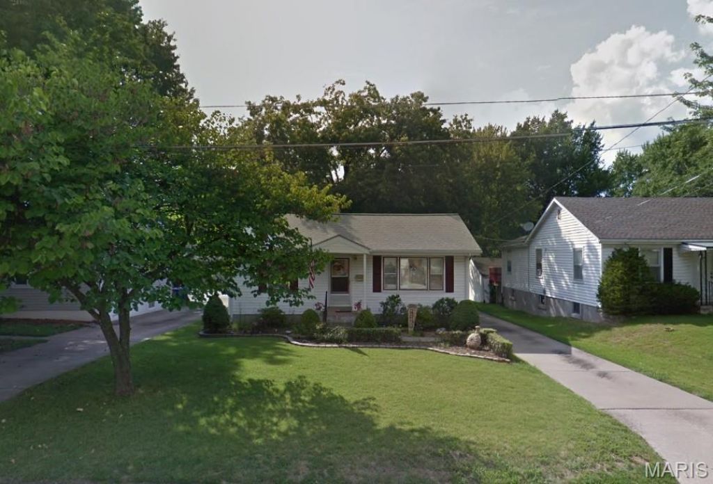 3751 Raymond Avenue, Bridgeton, MO 63044 Main Photo