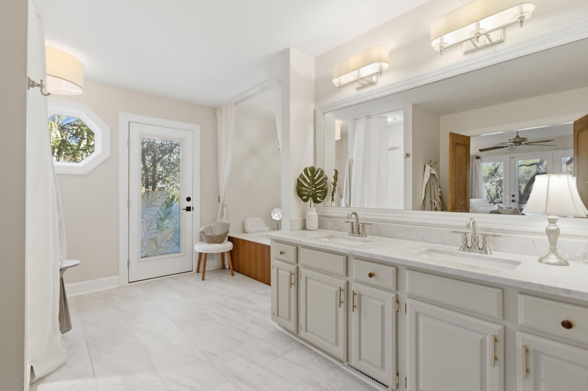 887 Parrot Creek Way Photo 17