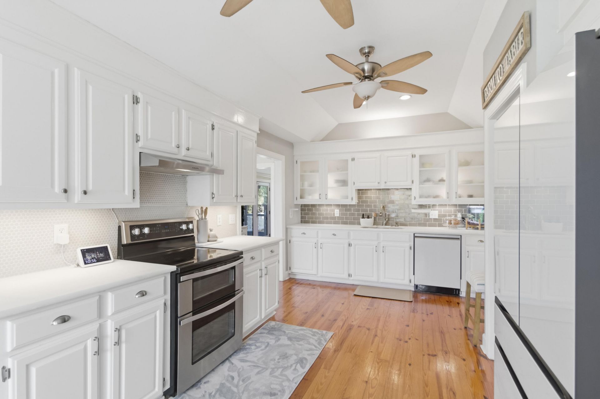 887 Parrot Creek Way Photo 32