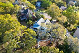 887 Parrot Creek Way photo 4