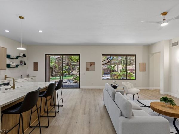 17 Winding Road , Henderson, NV 89052