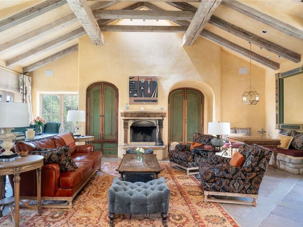 39 Yana Drive, Santa Fe, NM 87506