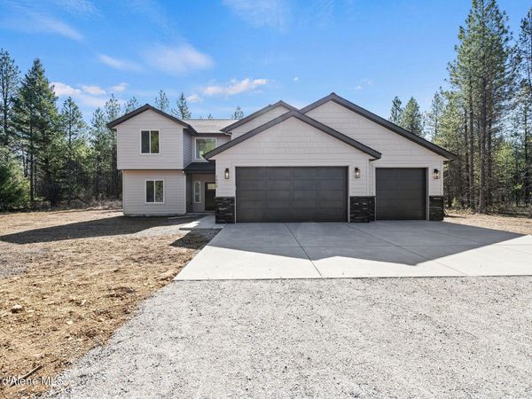 7838 E Autry Ln, Athol, ID 83801