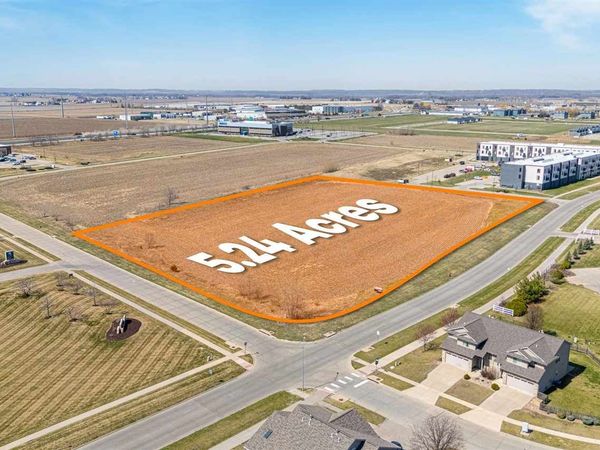 2380 Landon Rd, North Liberty, IA 52317