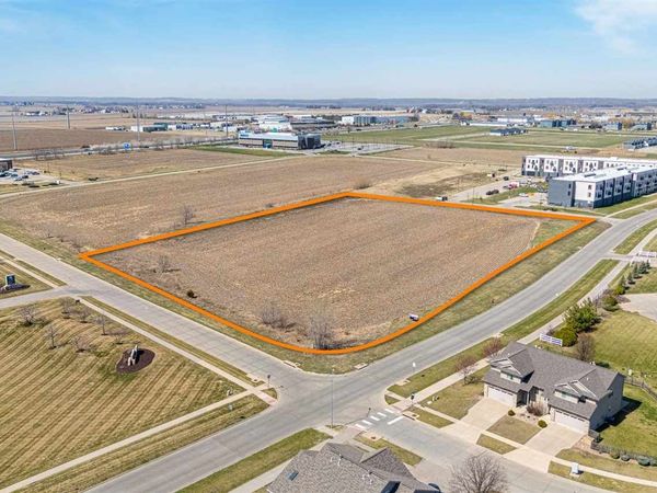 2380 Landon Rd, North Liberty, IA 52317