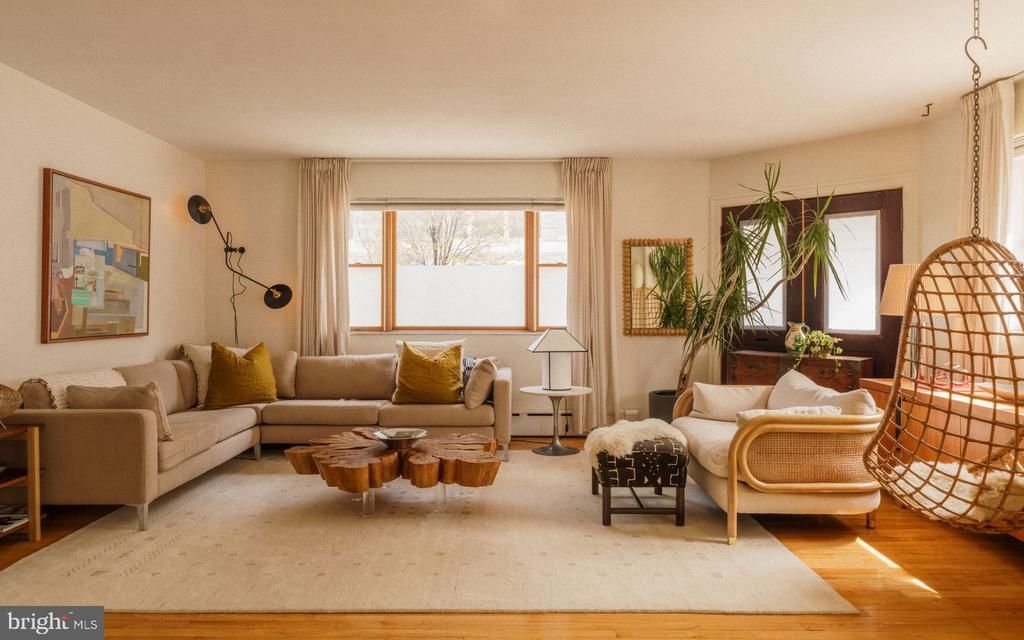 1828 S 9th Street, Philadelphia, PA 19148 Main Photo