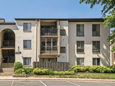 609 CENTER STREET , Unit 203, HERNDON, VA 20170