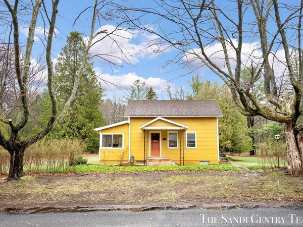 1111 2nd Street, Pentwater, MI 49449