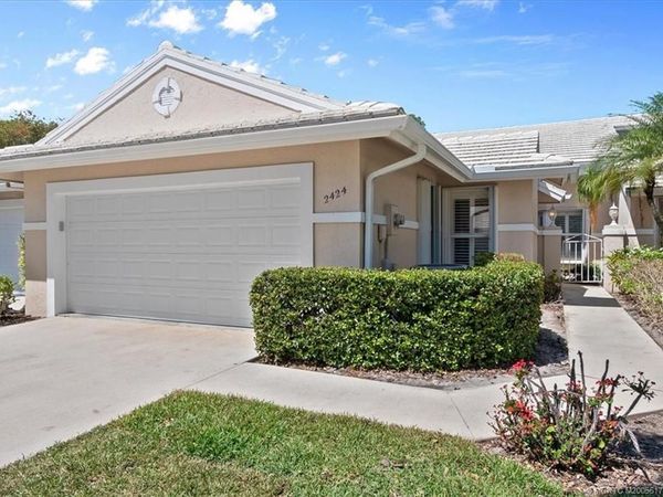 2424 SW Foxpoint Trail, Palm City, FL 34990