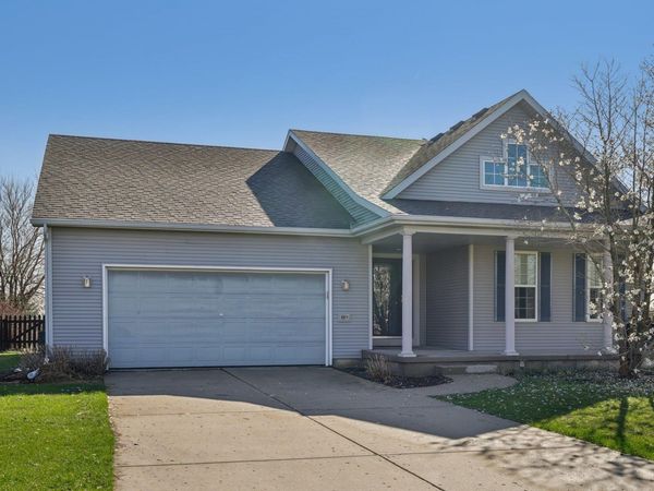 609 Willow Brook Trail, Sun Prairie, WI 53590