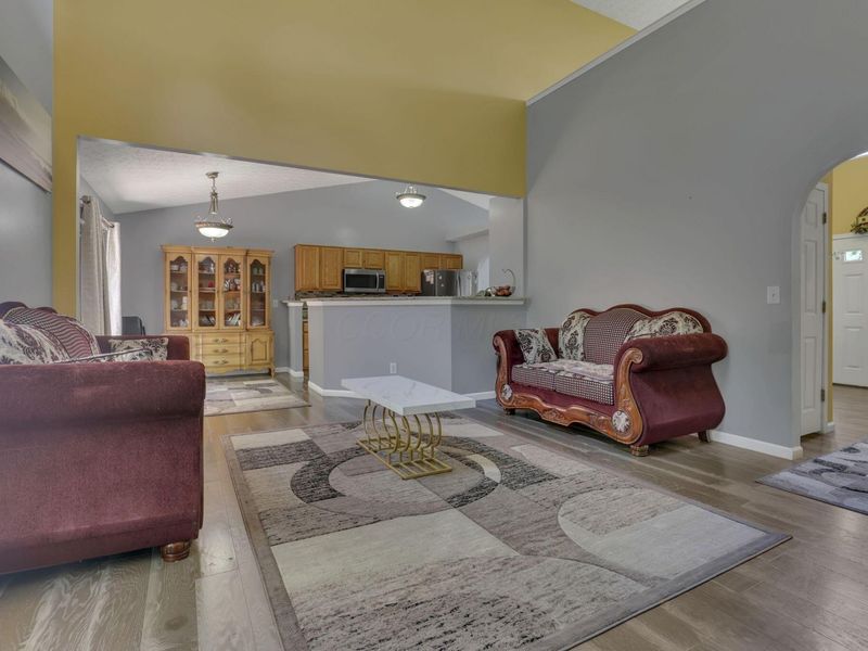 87 Knights Bridge Drive W, Pickerington, OH 43147 Photo 12