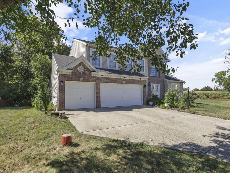 87 Knights Bridge Drive W, Pickerington, OH 43147 Photo 2