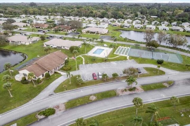519 Ponderosa Drive, Unit 43, Fort Pierce, FL 34982 Photo