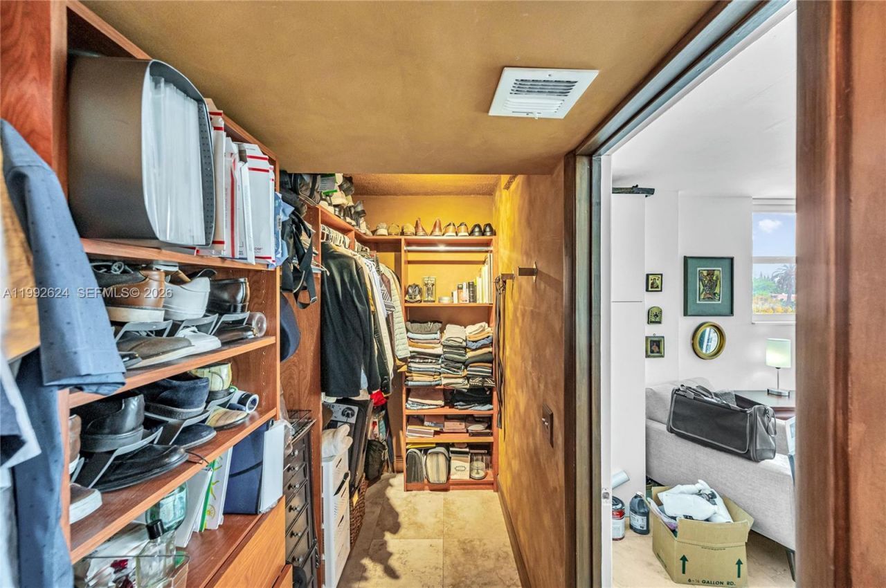 1228 West Ave , Unit 209, Miami Beach, FL 33139 Photo