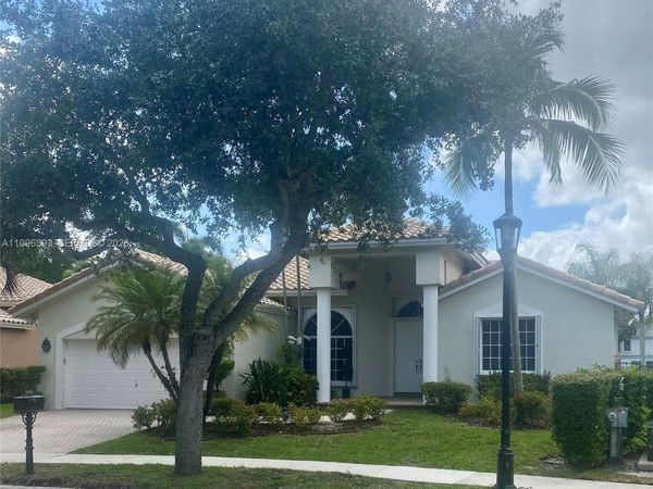 3066 Lakewood Cir, Unit 3066, Weston, FL 33332