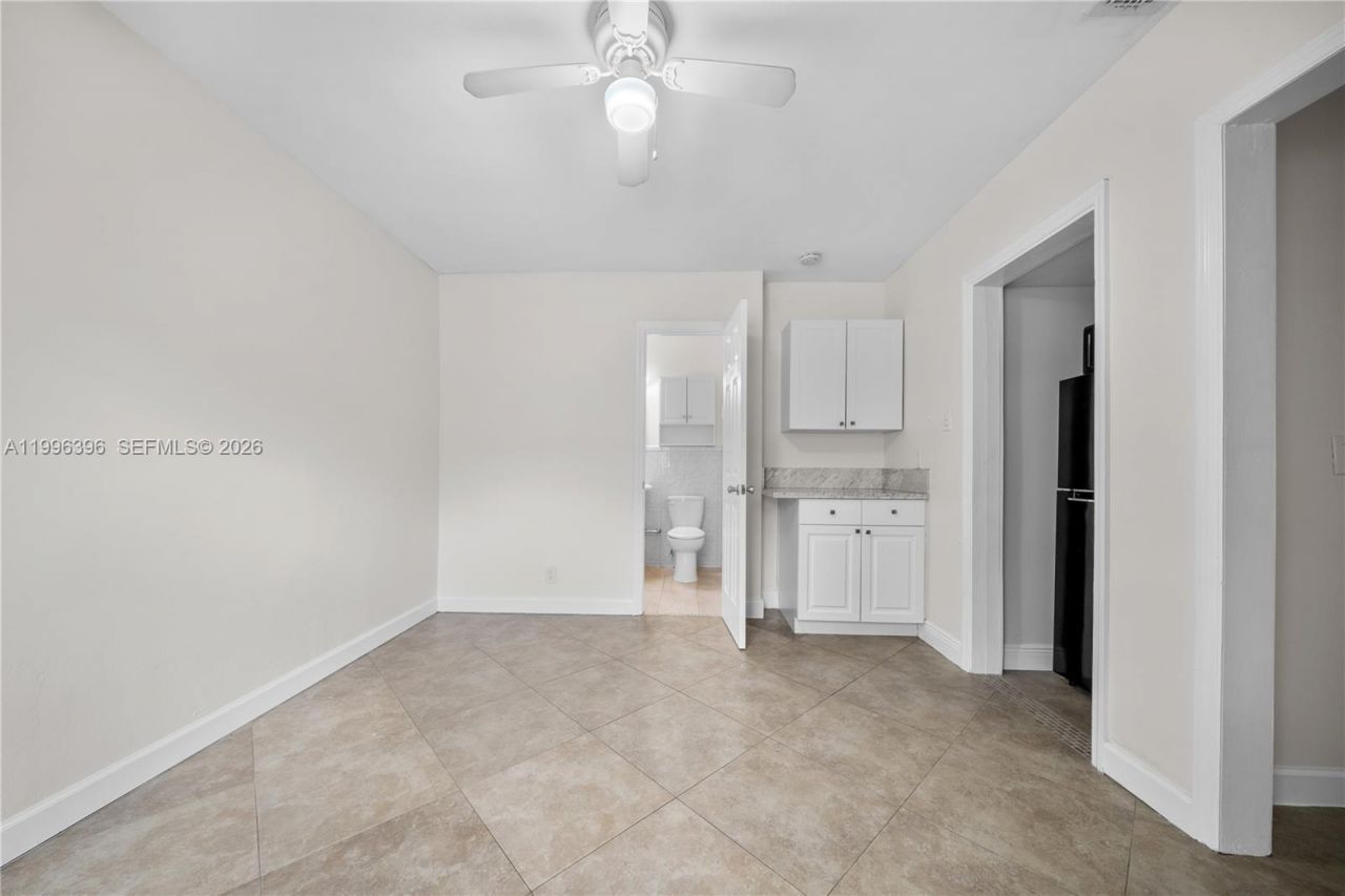 1041 NE 9th Ave, Unit A3, Fort Lauderdale, FL 33304 Photo