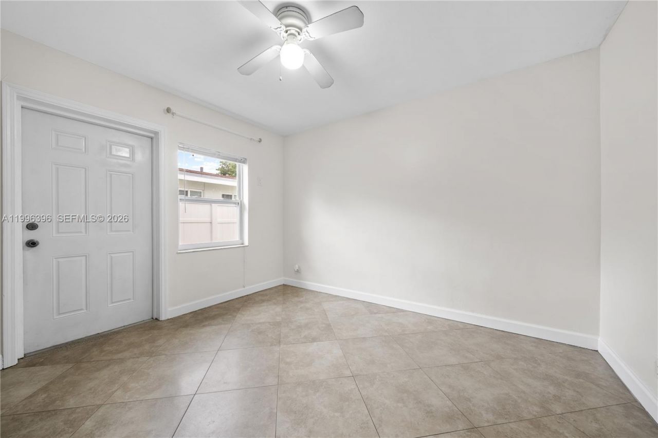 1041 NE 9th Ave, Unit A3, Fort Lauderdale, FL 33304 Photo